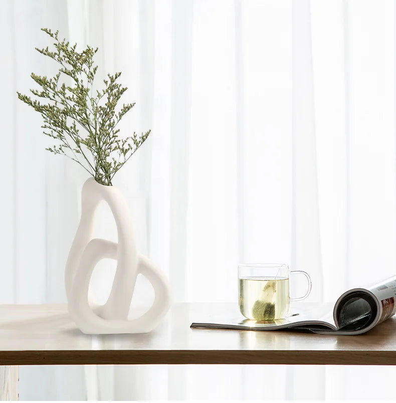 "Snuggle" Combination Vase – A Symbol of Unity and Artistry