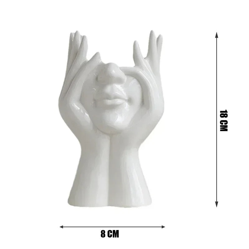 Elegant Ceramic Vase – A Versatile Centerpiece for Any Room