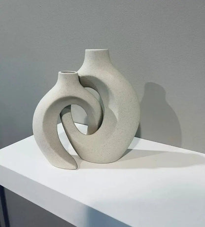 "Snuggle" Combination Vase – A Symbol of Unity and Artistry